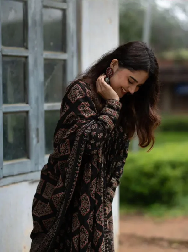 black2 Ethnic Printed Kurti Set